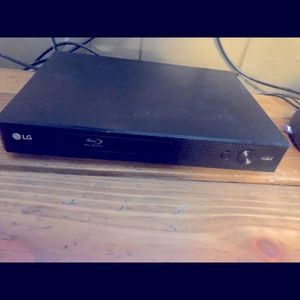 Like New LG Blu-ray DVD Player